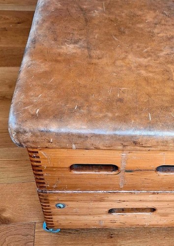 Sprungkasten bank vintage - bank,